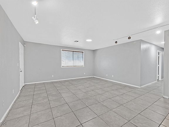 4th image of 1024 Blankenship Ave