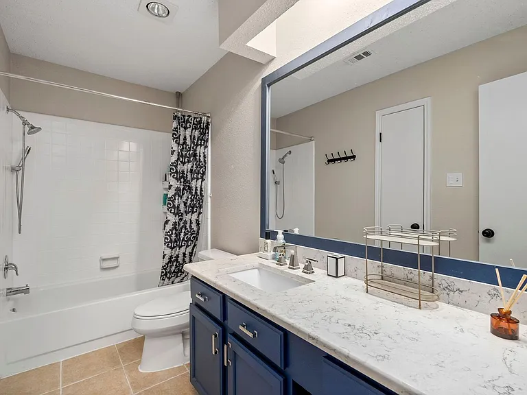 7306 Park Trl W — Photo 19