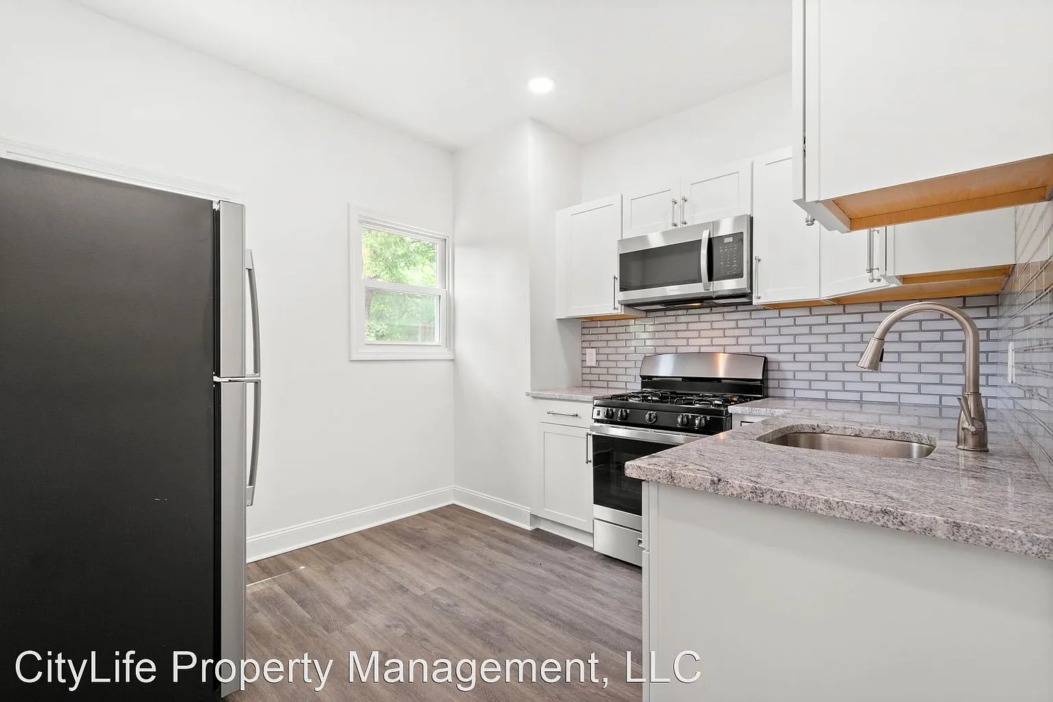 1681 Suburban Ave #2-F photo 1