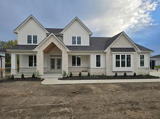 16134 Sharon Ct, Urbandale, IA 50323