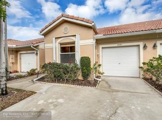 2413 N Coral Trace Cir, Delray Beach, FL 33445