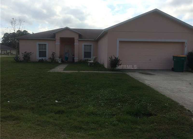 2nd image of 924 Gateshead Ct