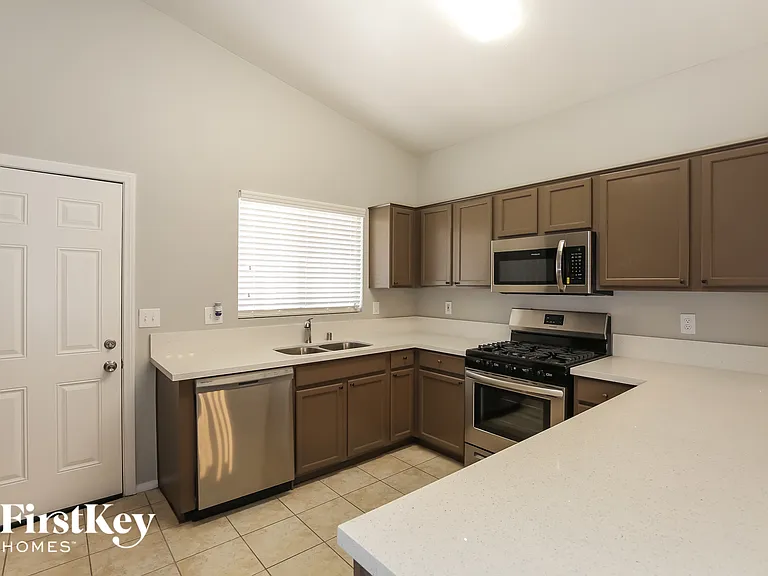 4641 Possum Berry Ln — Photo 5