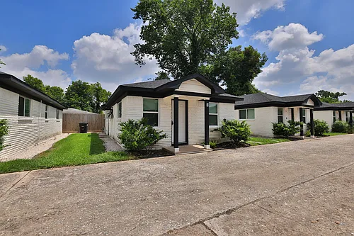 4120 Linn St #E Photo 1 4120 Linn St #E Photo 1