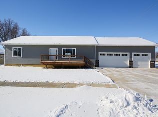 415 N Elm St, Lennox, SD 57039
