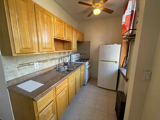 Rented by Highline Residential | media 4