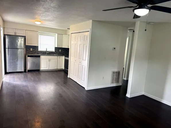 11901 N Taliaferro Ave APT A, Tampa, FL 33612