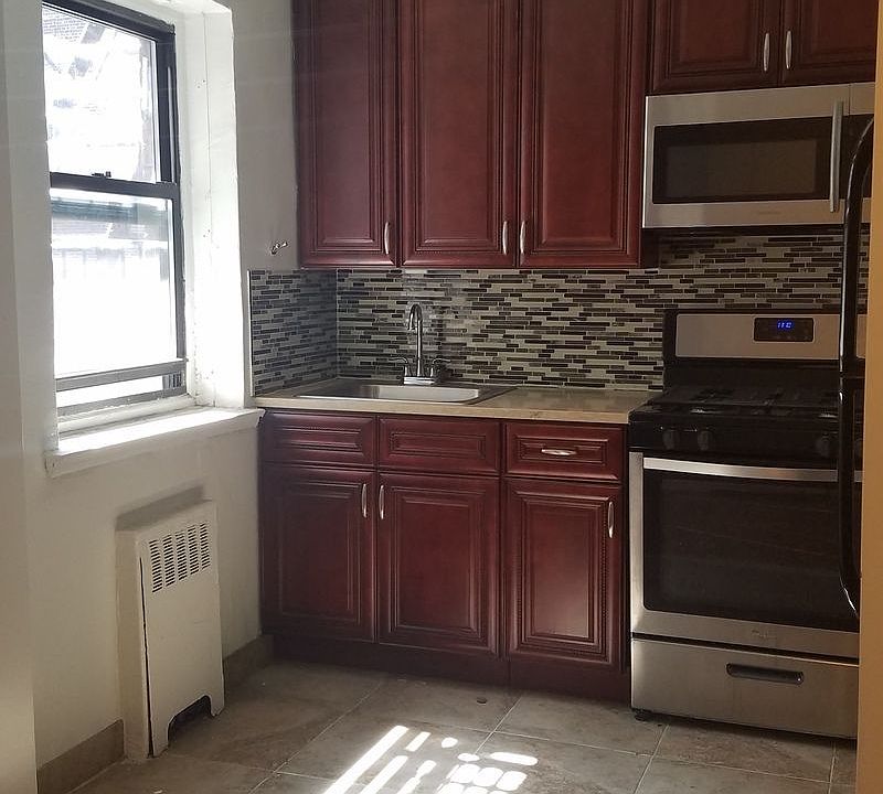 1st image of 2510 31st Ave #3C