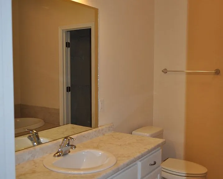 304 Palm Ave — Photo 2