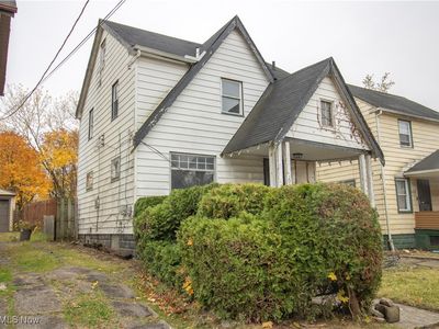 10406 Dove Ave, Cleveland, OH, 44105
