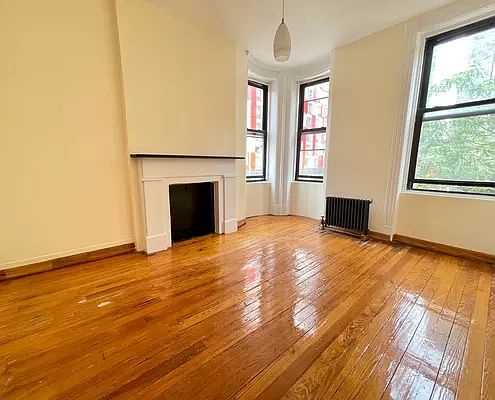 1st image of 486 Dean St #1L