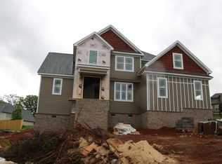 8761 McKenzie Farm Dr, Ooltewah, TN 37363