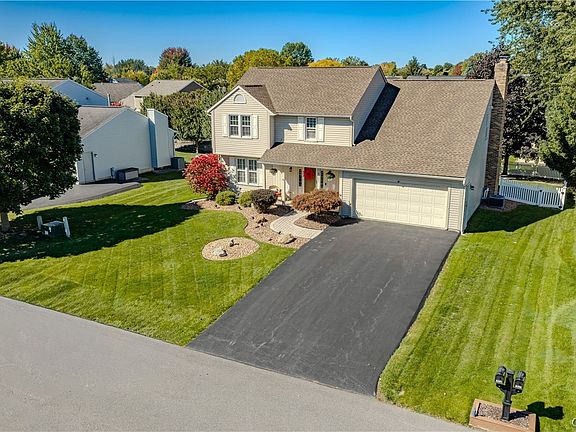 4th image of 8327 Summit Cedar Ln