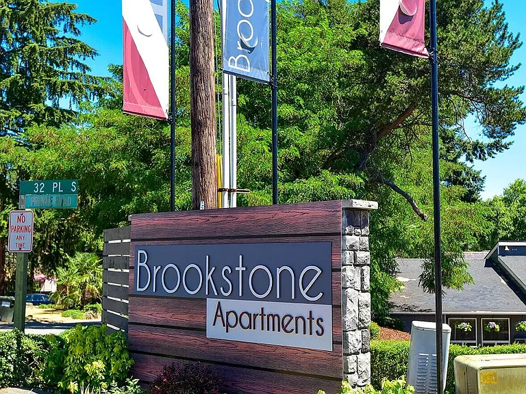 Brookstone Apartments — Photo 47