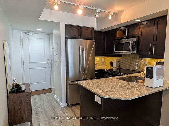 5th image of 65 Liberty St #1204