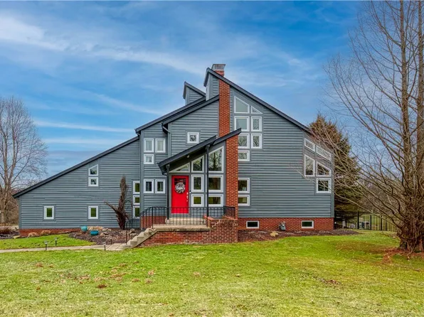 113 Pointe Dr, Valencia, PA 16059