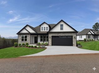 370 Scenic Ave, Campobello, SC 29322