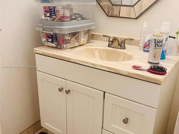 3rd image of 5080 SW 64th Ave APT 307