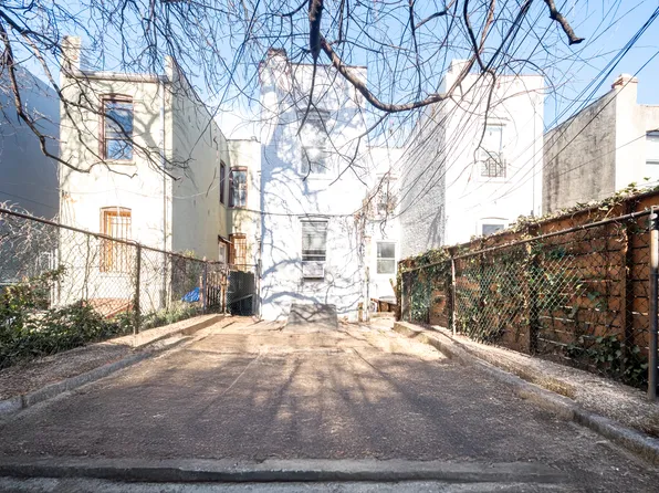 968 Saint Johns Place image 19 of 21