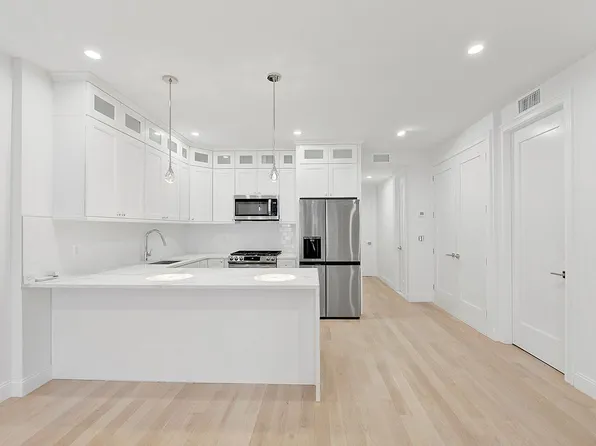 1161 E 38th St, Brooklyn, NY 11210