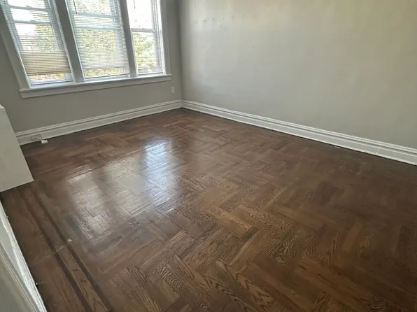 113-115 Fairview Avenue image 2 of 11