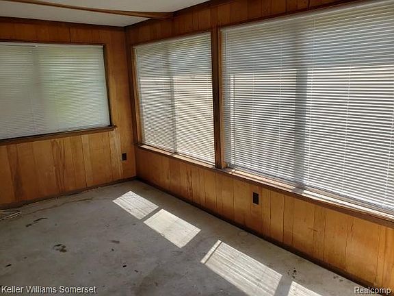 5th image of 20402 Country Club Dr