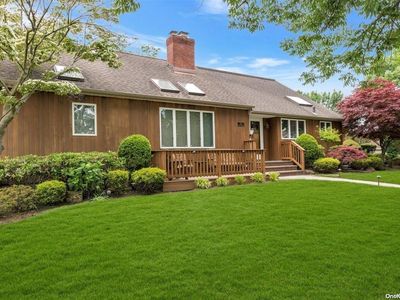 18 Dartmouth Place, Merrick, NY, 11566