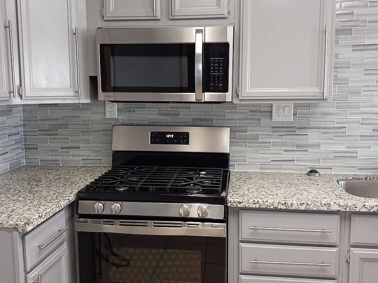 7686 Tierra East Way — Photo 3