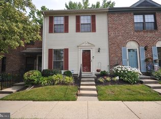 12 Arthur Pl, Lawrence Township, NJ 08648