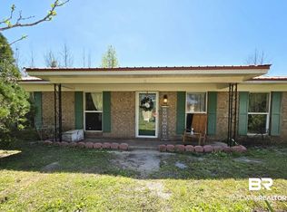 11 Coal Fire Rd, Grove Hill, AL 36545