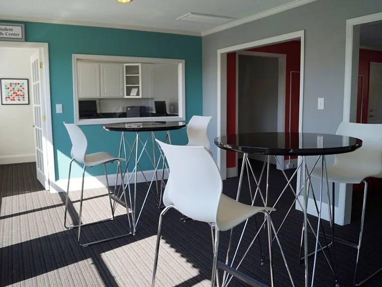 Stone Ridge Apartments — Photo 6