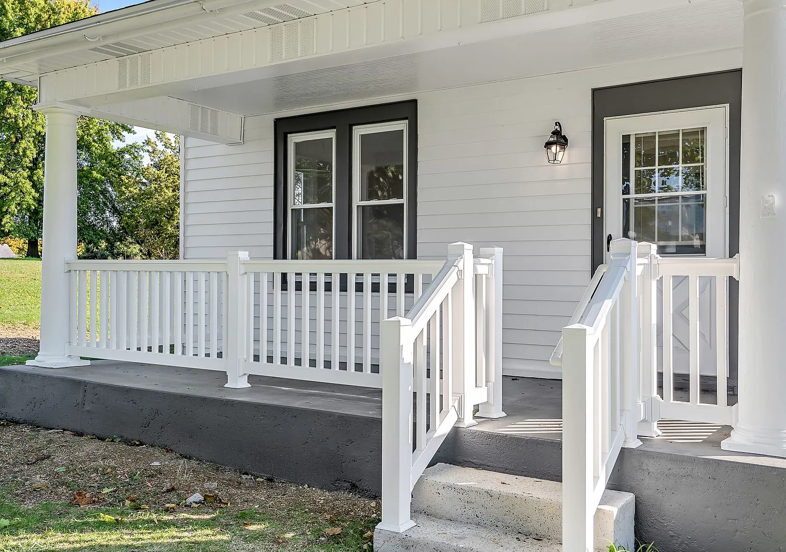 Charming updated farmhouse — Photo 3