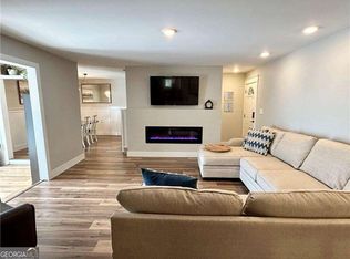 346 Carpenter Dr APT 24, Sandy Springs, GA 30328
