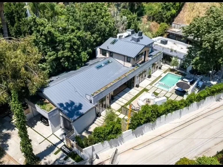 1914 Laurel Canyon Blvd — Photo 46