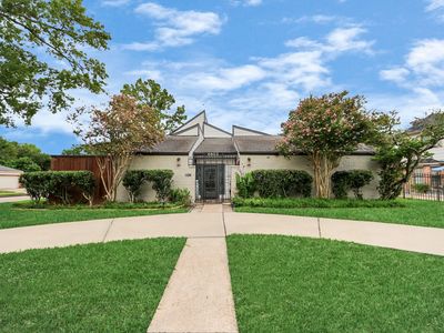6803 Las Brisas Dr, Houston, TX, 77083