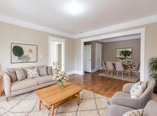 1339 10th Ave SE, Calgary, AB T2G0W8