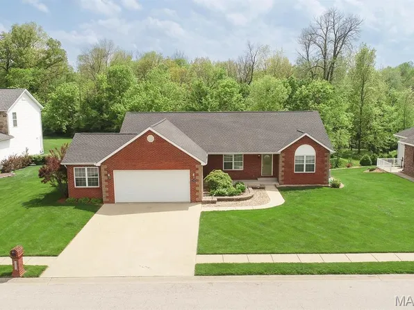 363 Tamarack Ln, O Fallon, IL 62269