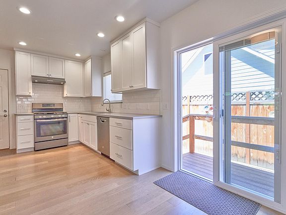 Sliding door to backyard
