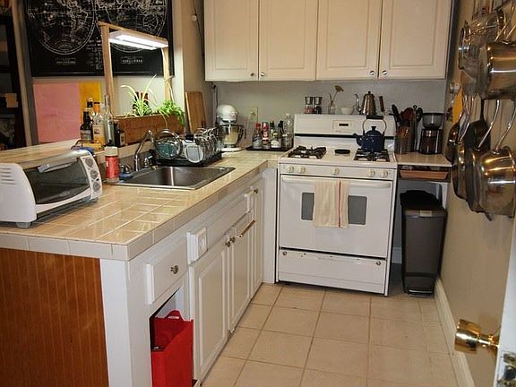 3rd image of 541 Cumberland Ave #7567869