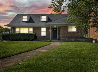 7116 Clayton Rd #7116, Saint Louis, MO 63117