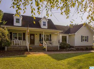 1297 Parker Rd SE, Hartselle, AL 35640