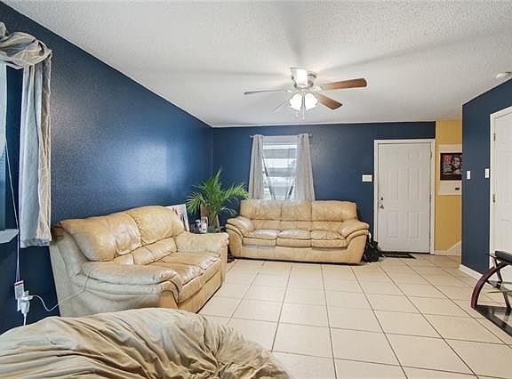 2nd image of 6940-42 Bundy Rd