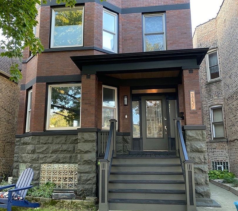 1st image of 2237 W Eastwood Ave