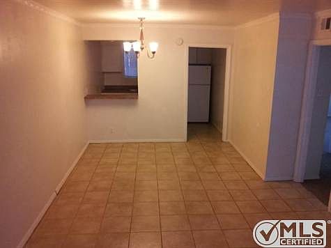 1st image of 1810 N Fitzhugh Ave APT 204
