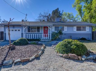 1215 Riviera Dr, Redding, CA 96001