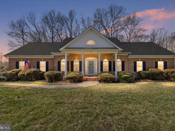 615 Patuxent Reach Dr, Prince Frederick, MD 20678