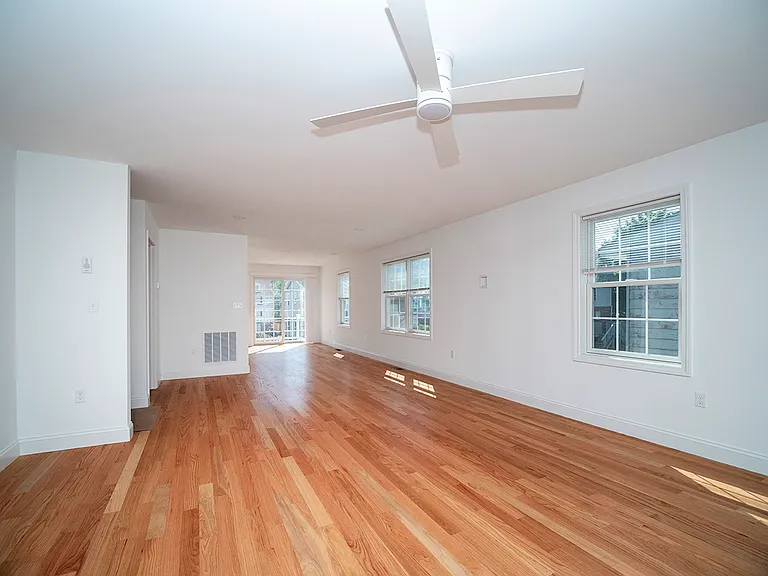 44 Mettler St #A — Photo 15