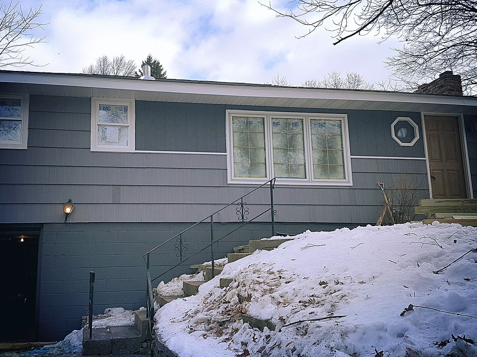 1st image of 693 Granite Ave N