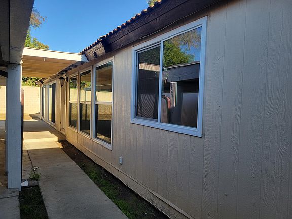 4th image of 1559 Club Dr