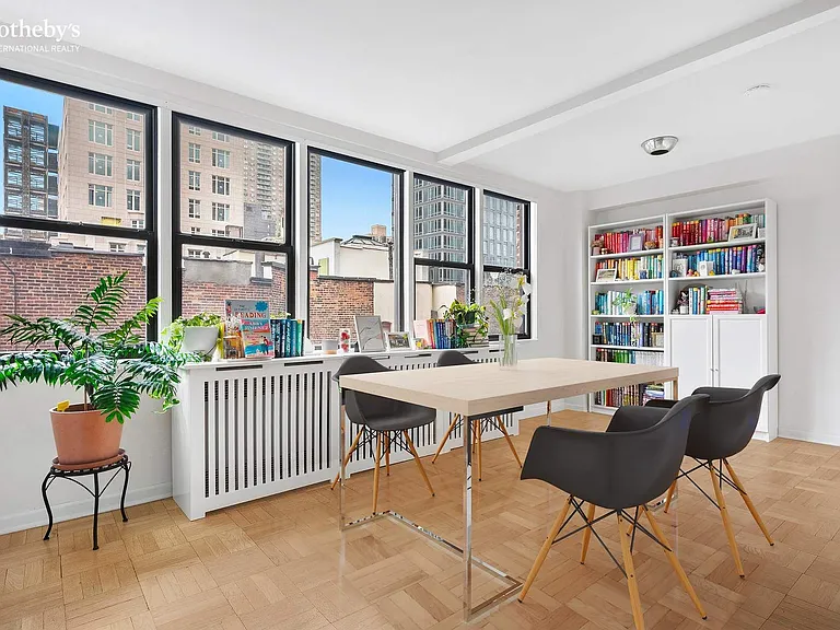 241 E 76th St #8B — Photo 1